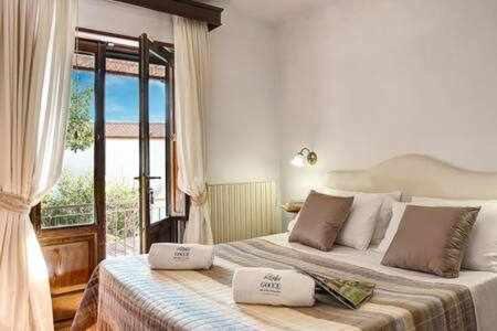 Gocce Villas - Villa De Flores Country Style Villa With Pool มัสซาลูเบรนเซ ภายนอก รูปภาพ